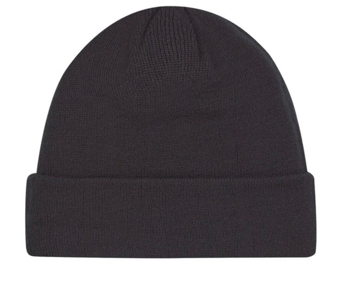 Beanie with engraved leather patch